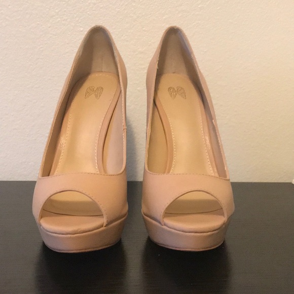 Victoria's Secret Peep-Toe Platform Pumps - Picture 3 of 11